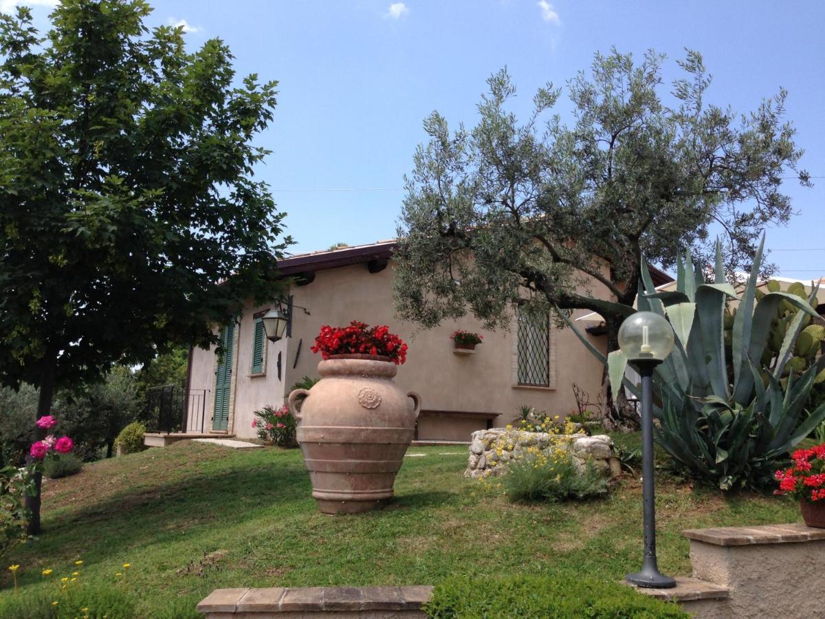 Agriturismo Collerisana Spoleto Exterior foto